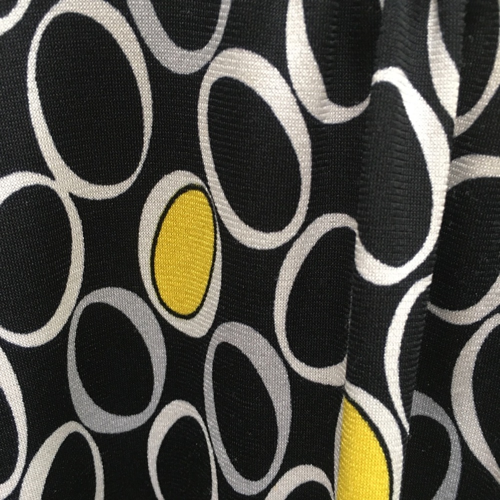 Dress - Picture 8 of 8